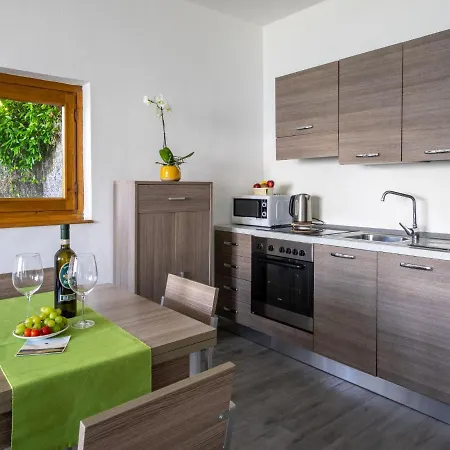 Tramonto - Sea116-1 By Interhome